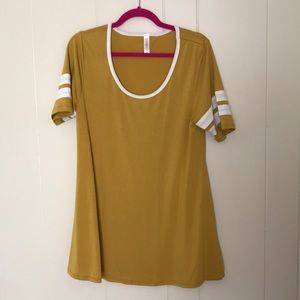 LuLaRoe Perfect Tee